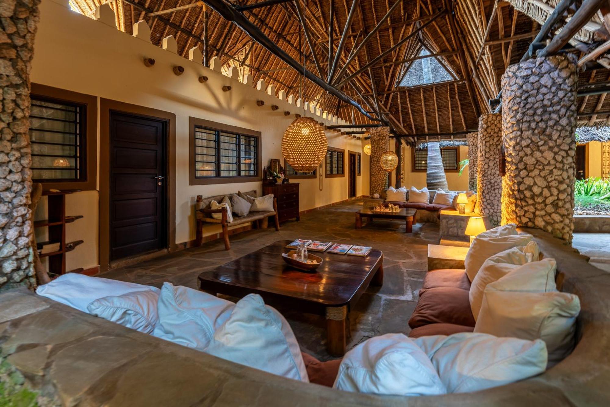 Diani Marine Divers Village Diani Beach Exterior foto