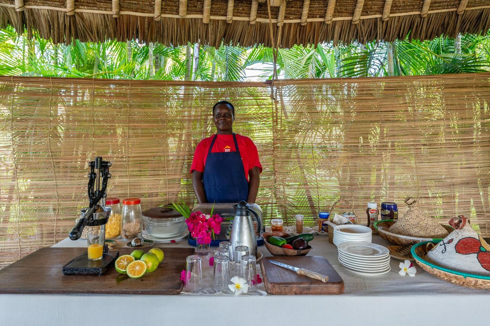 Diani Marine Divers Village Diani Beach Exterior foto