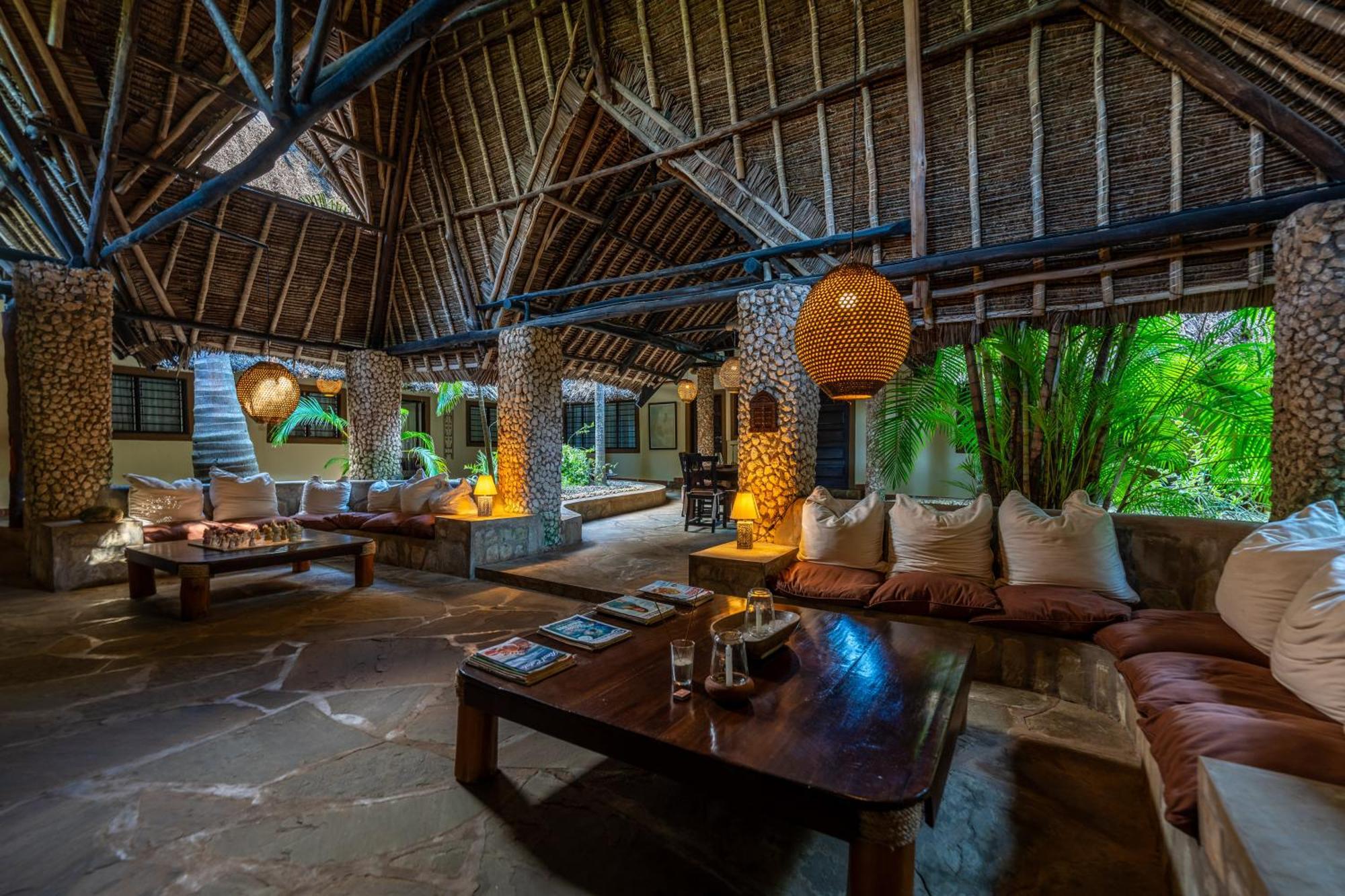 Diani Marine Divers Village Diani Beach Exterior foto