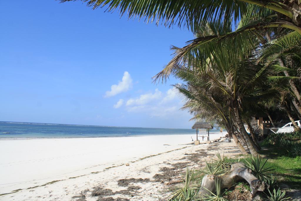 Diani Marine Divers Village Diani Beach Exterior foto