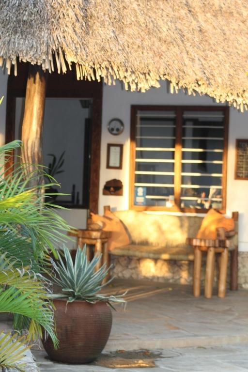 Diani Marine Divers Village Diani Beach Exterior foto