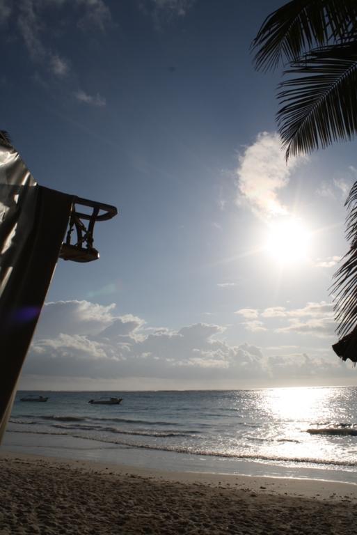 Diani Marine Divers Village Diani Beach Exterior foto